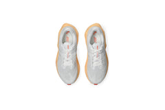 LANÇAMENTO - Tênis de Corrida Asics Novablast 6 - Branco / Laranja - Feminino