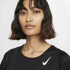Camiseta Nike Dri-Fit Race Top Ss - Preto - Feminino