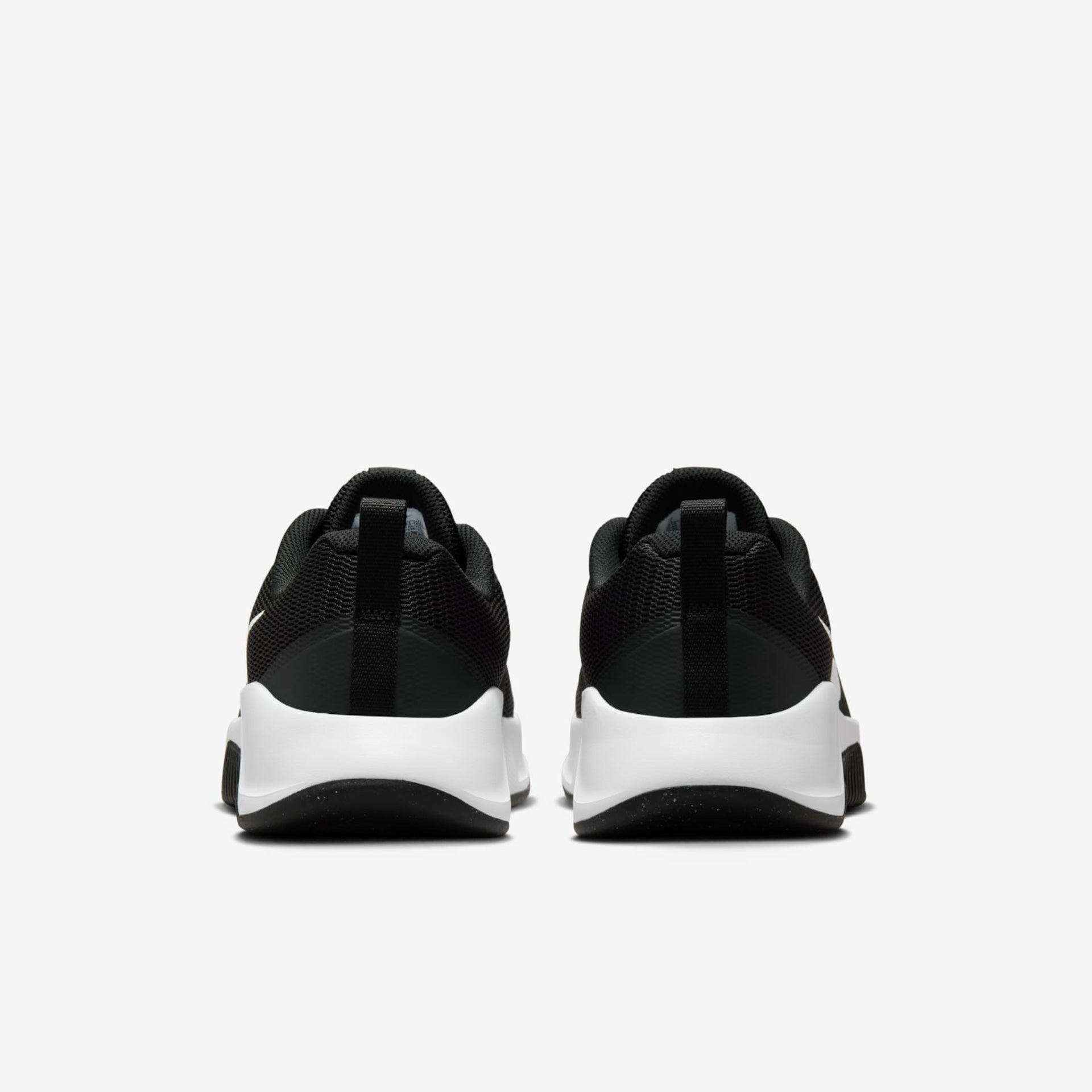 Tênis de Corrida M Nike MC Trainer 3 - Preto / Branco - Unissex