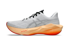 LANÇAMENTO - Tênis de Corrida Asics Novablast 6 - Branco / Laranja - Feminino