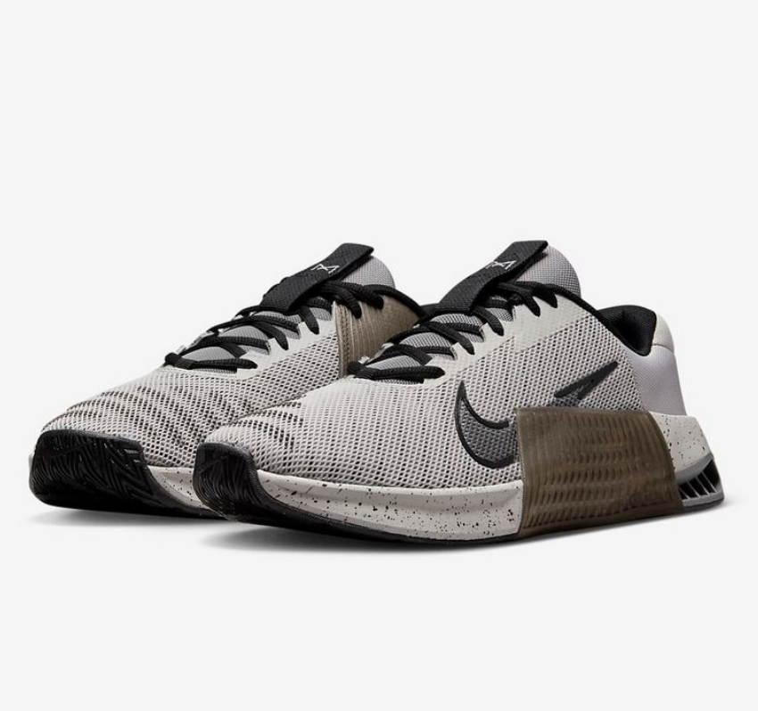 Tênis de Cross Nike Metcon 9 - Cinza / Preto - Masculino